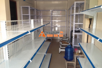 Kệ trưng bày hàng hóa tại Ngân Sơn Bắc Kạn