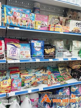 Kệ bày hàng Hàn Quốc tại Cát Hải, Hải Phòng